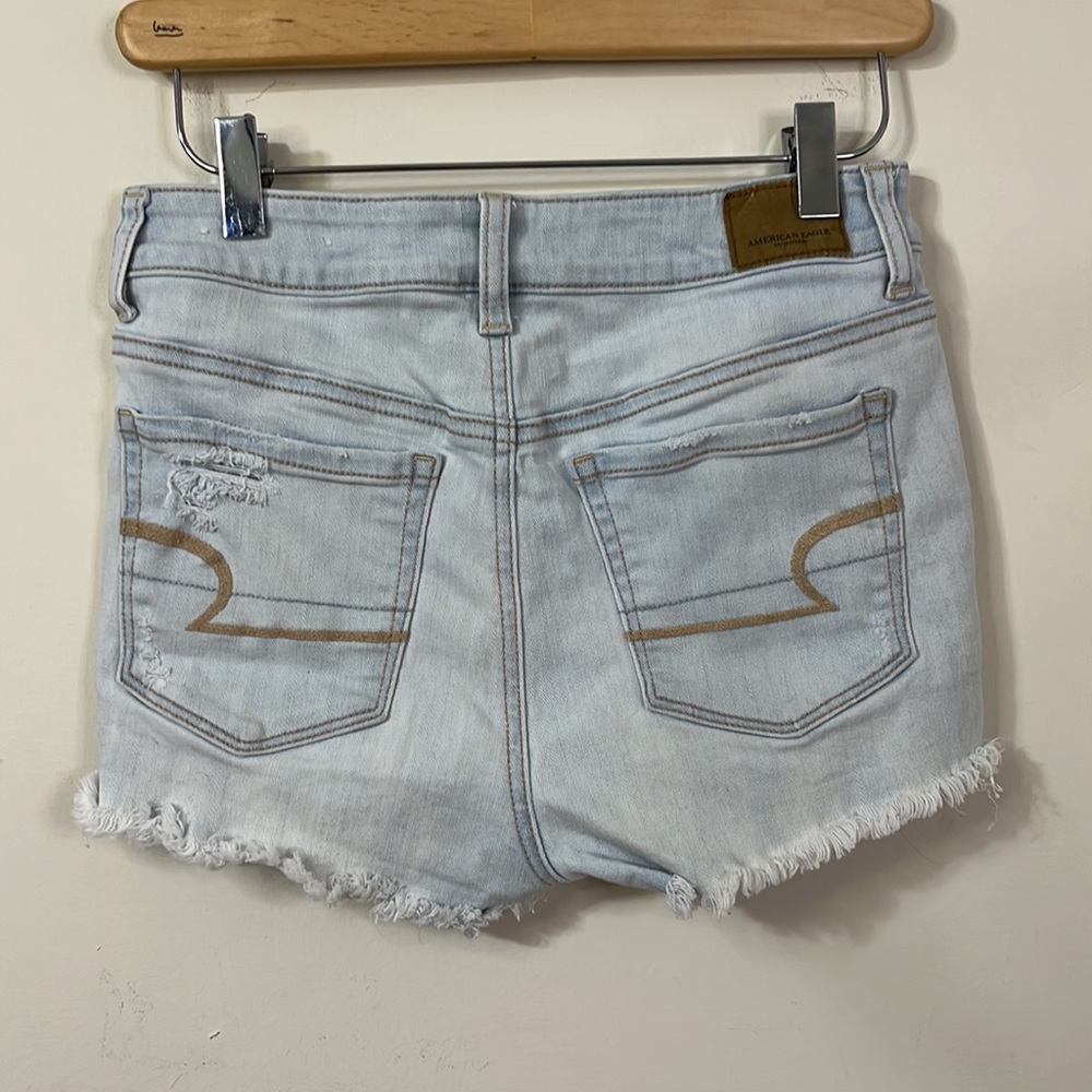 American Eagle Hi-Rise Shortie Light Wash Jean Shorts Size 4 - Picture 6 of 6